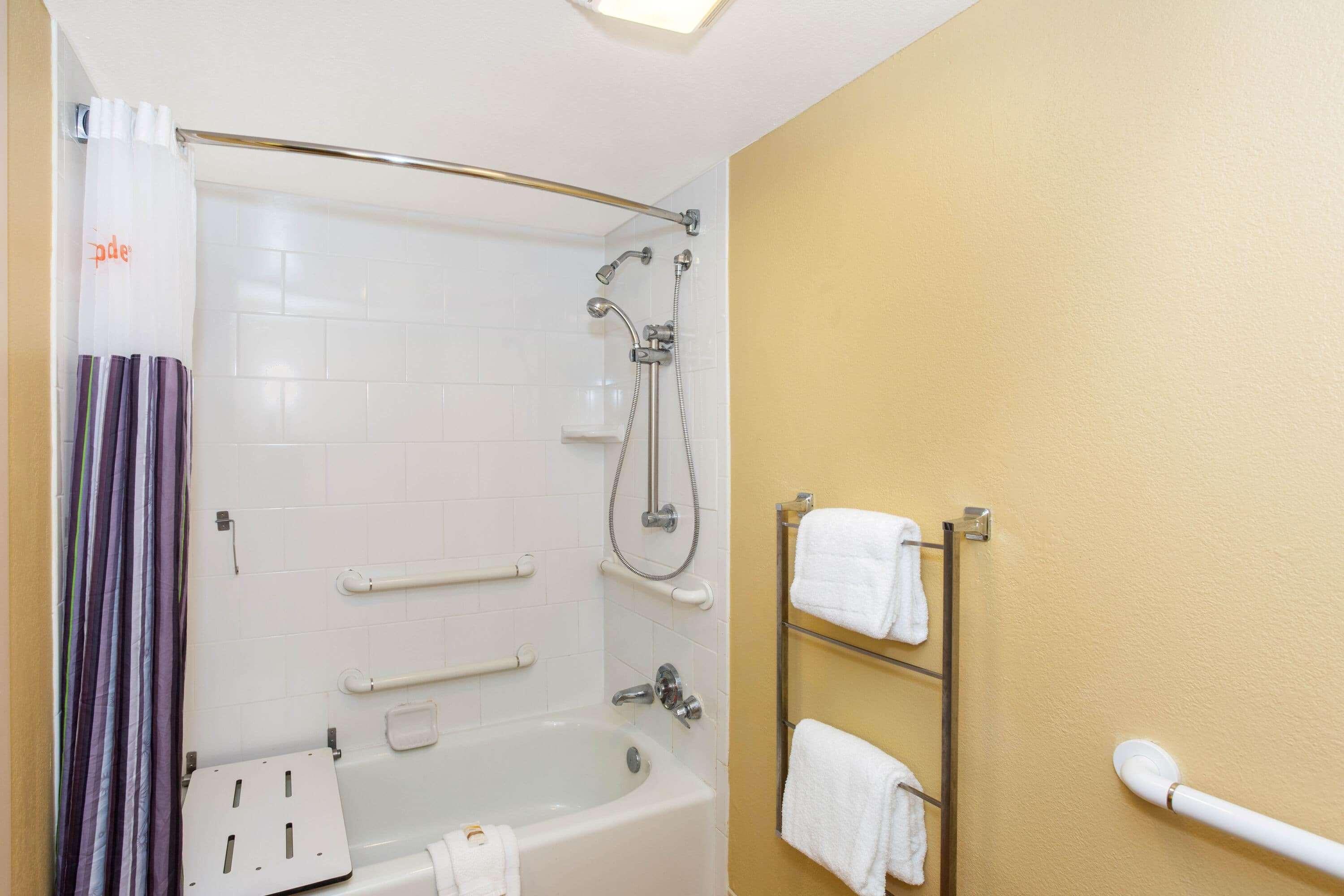 מלון La Quinta By Wyndham Sarasota Downtown מראה חיצוני תמונה